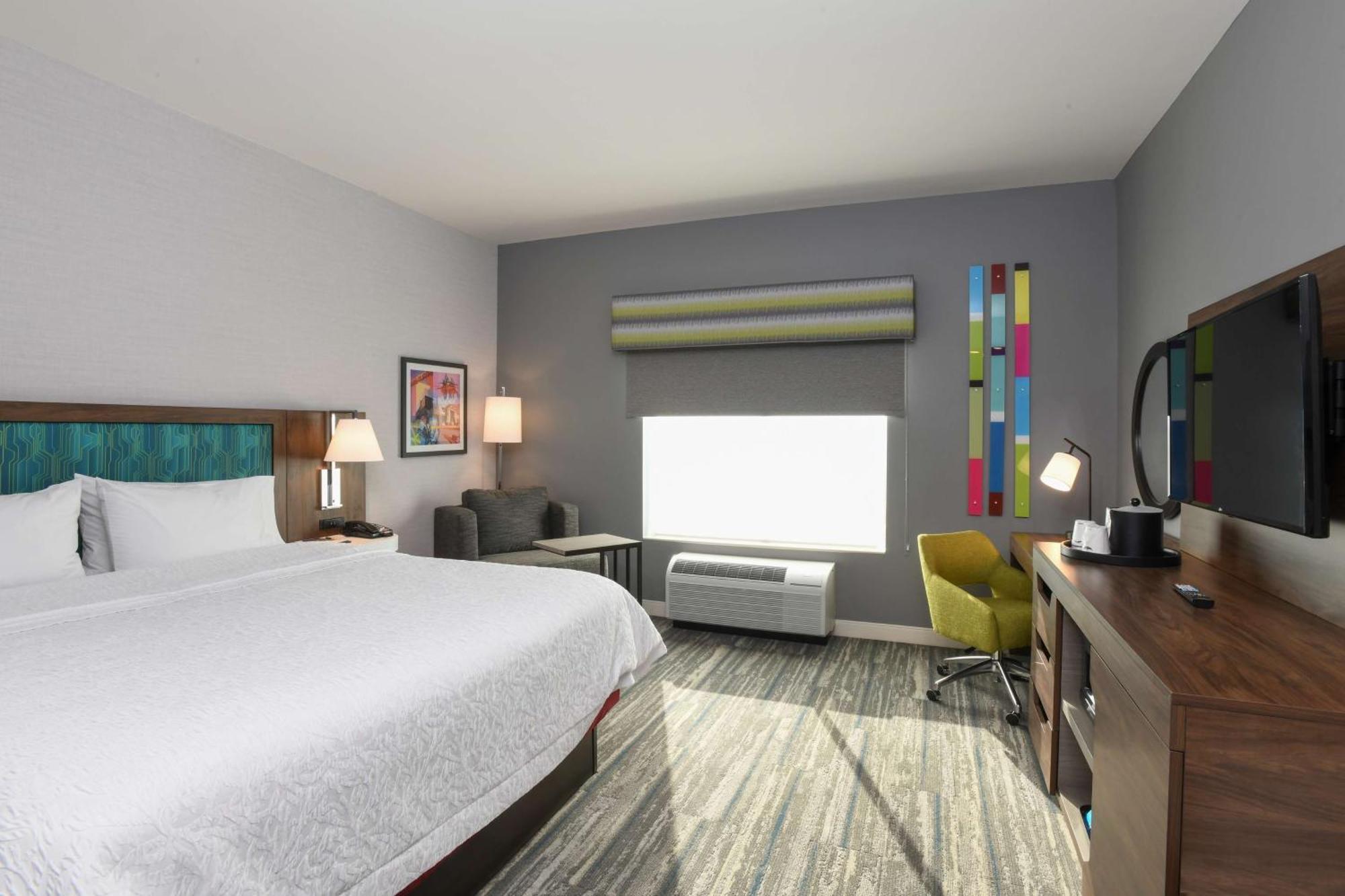 Hampton Inn & Suites Cincinnati Liberty Township West Chester Exterior photo