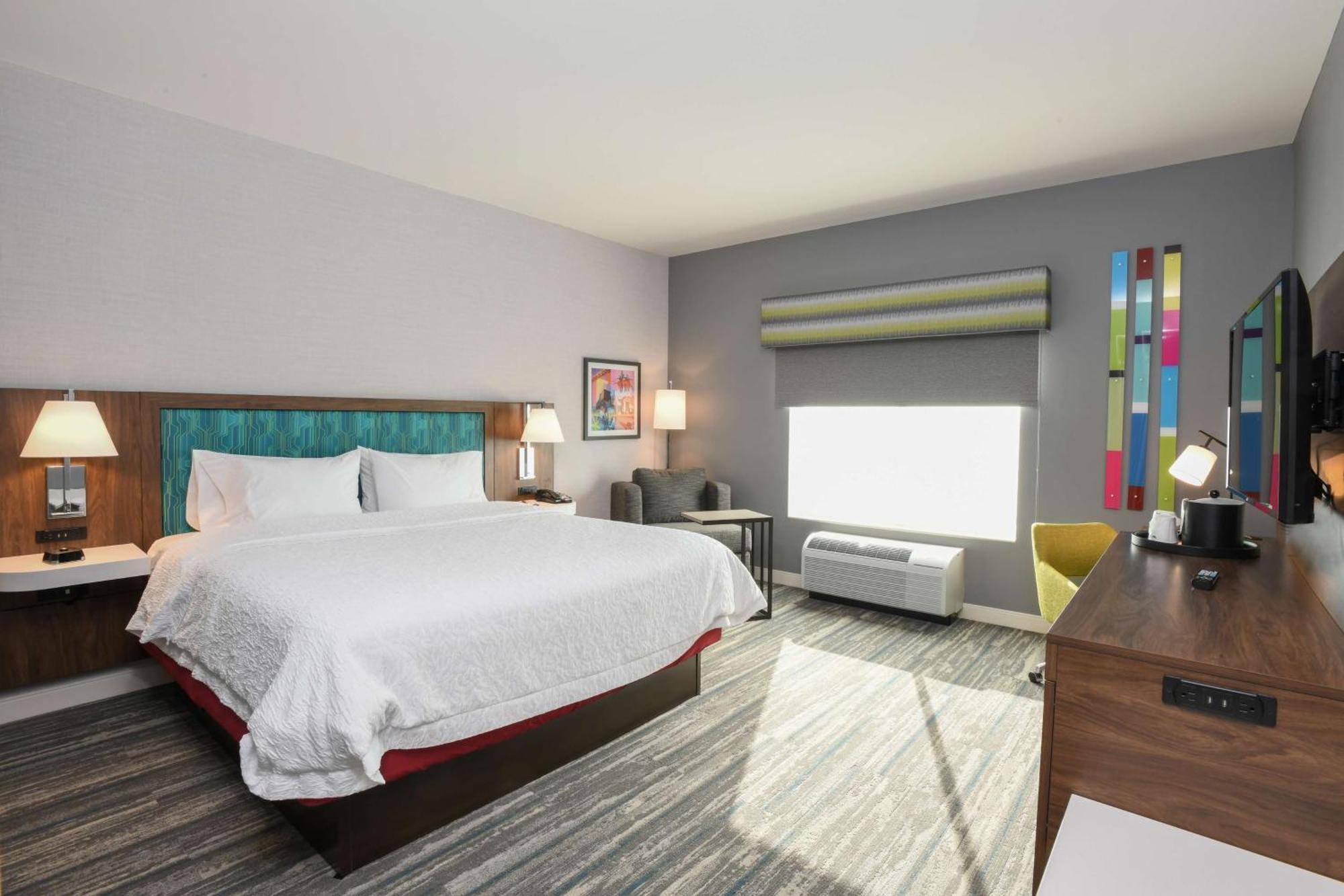 Hampton Inn & Suites Cincinnati Liberty Township West Chester Exterior photo