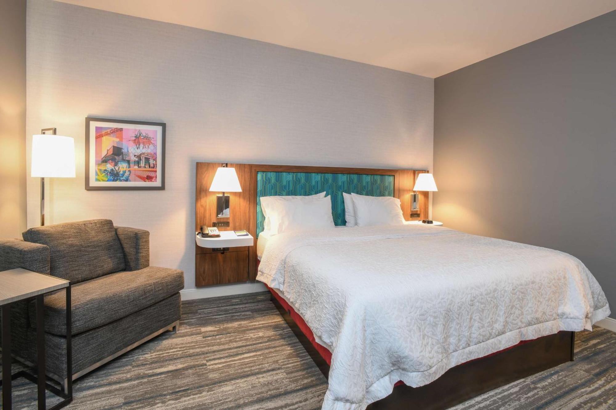 Hampton Inn & Suites Cincinnati Liberty Township West Chester Exterior photo